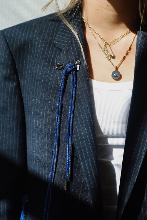 Blue blazer chain